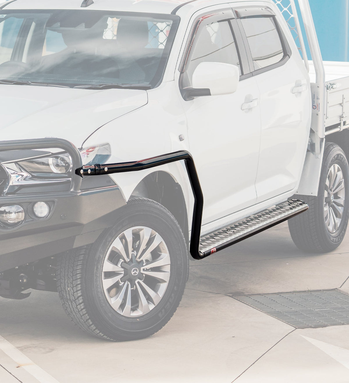 JAC T9 2025-On  039SBSR Sand Side Step and Rail Package (50mm Bull Bar)